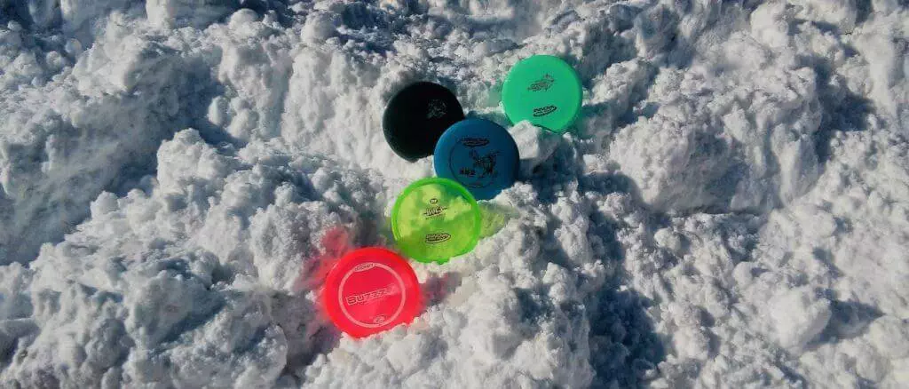 Mids in snow e1483729534248 Best-Selling Disc Golf Mid-Ranges of 2016