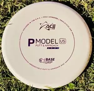IMG 8505 Discraft Luna vs. Prodigy P Model US--World Series of Putters Round 2